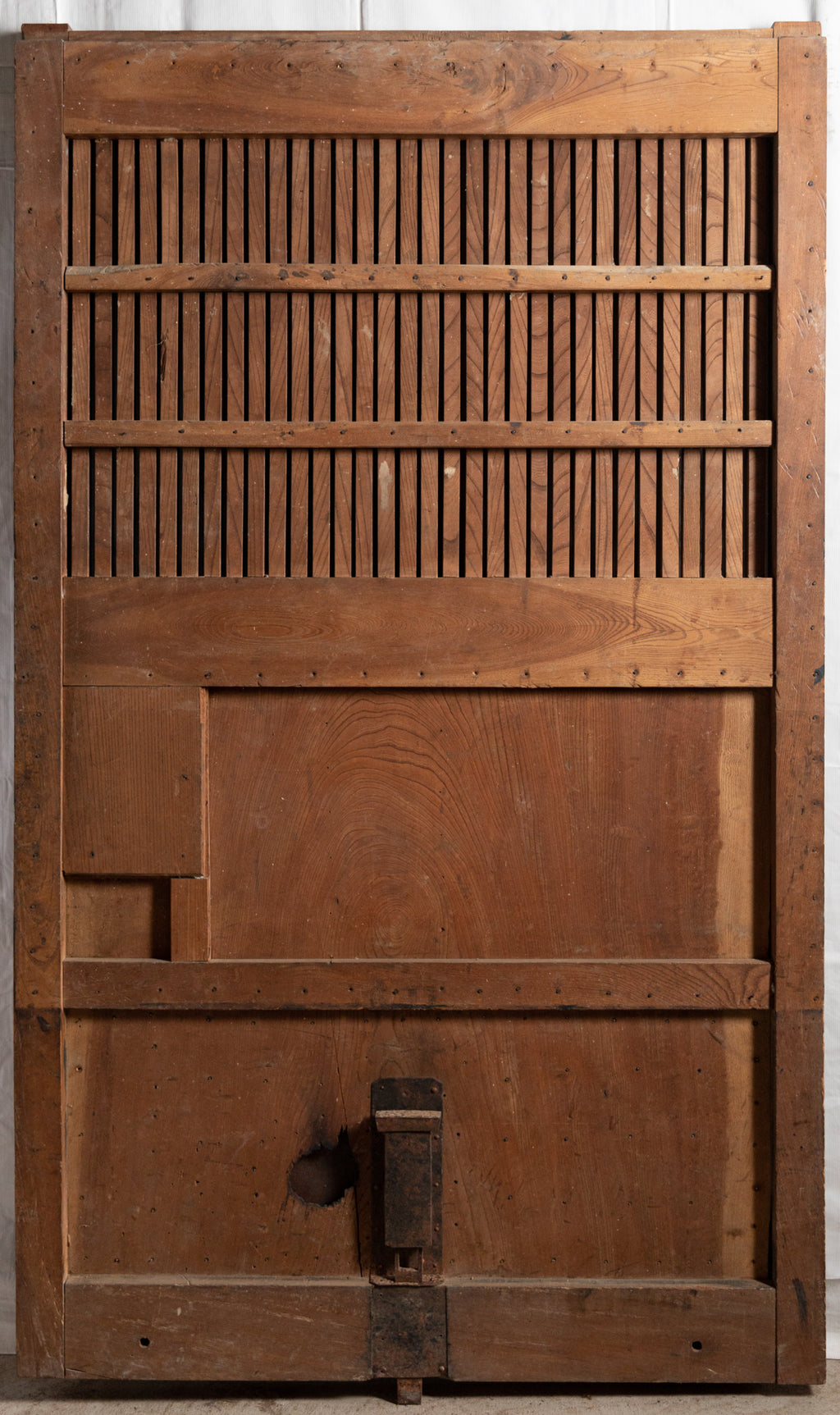 格安で】欅土蔵格子扉 幅約111.5cm 全高約181.5cm(溝上約1.5cm) 厚み約